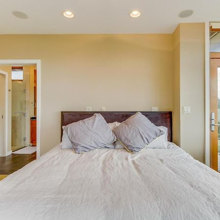 Fidalgo Island Waterfront Stunner Villa Anacortes Exterior photo