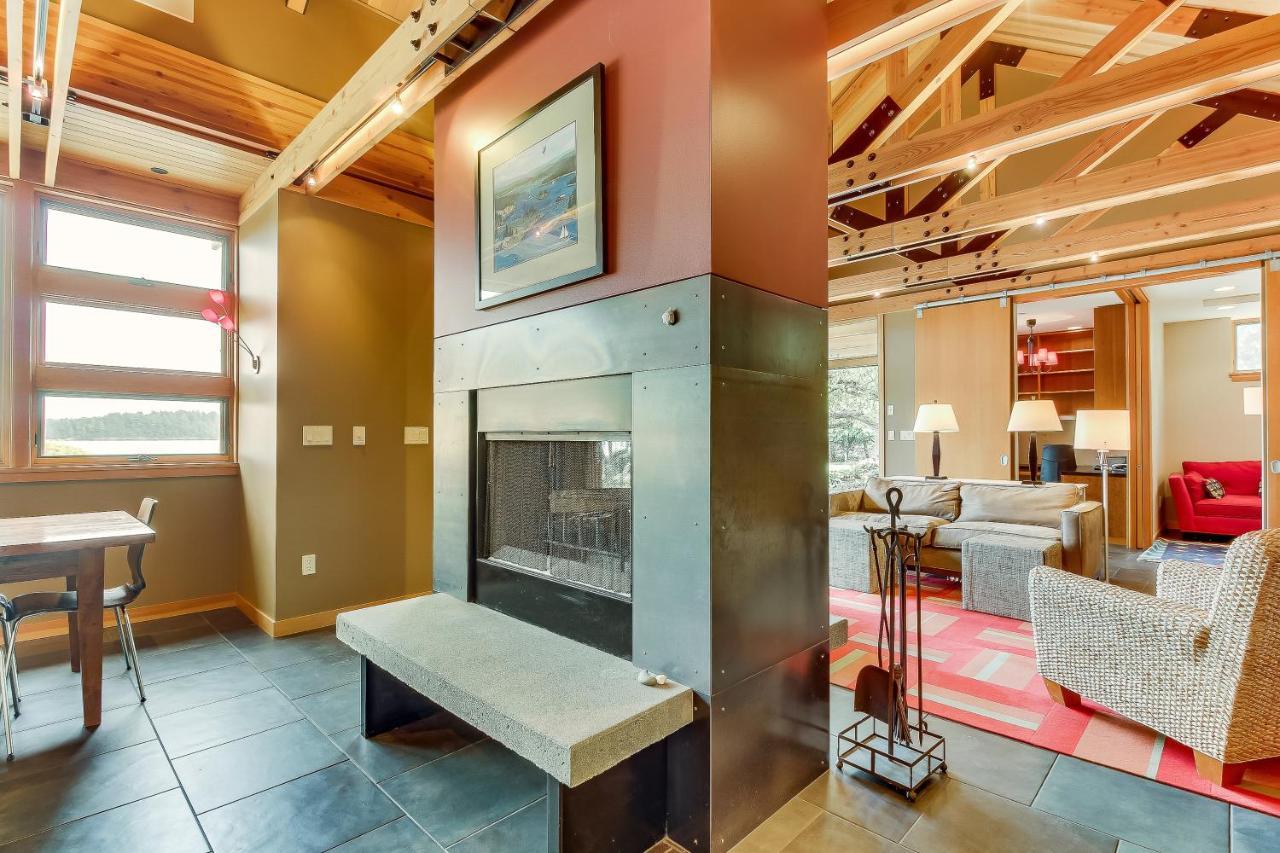 Fidalgo Island Waterfront Stunner Villa Anacortes Exterior photo