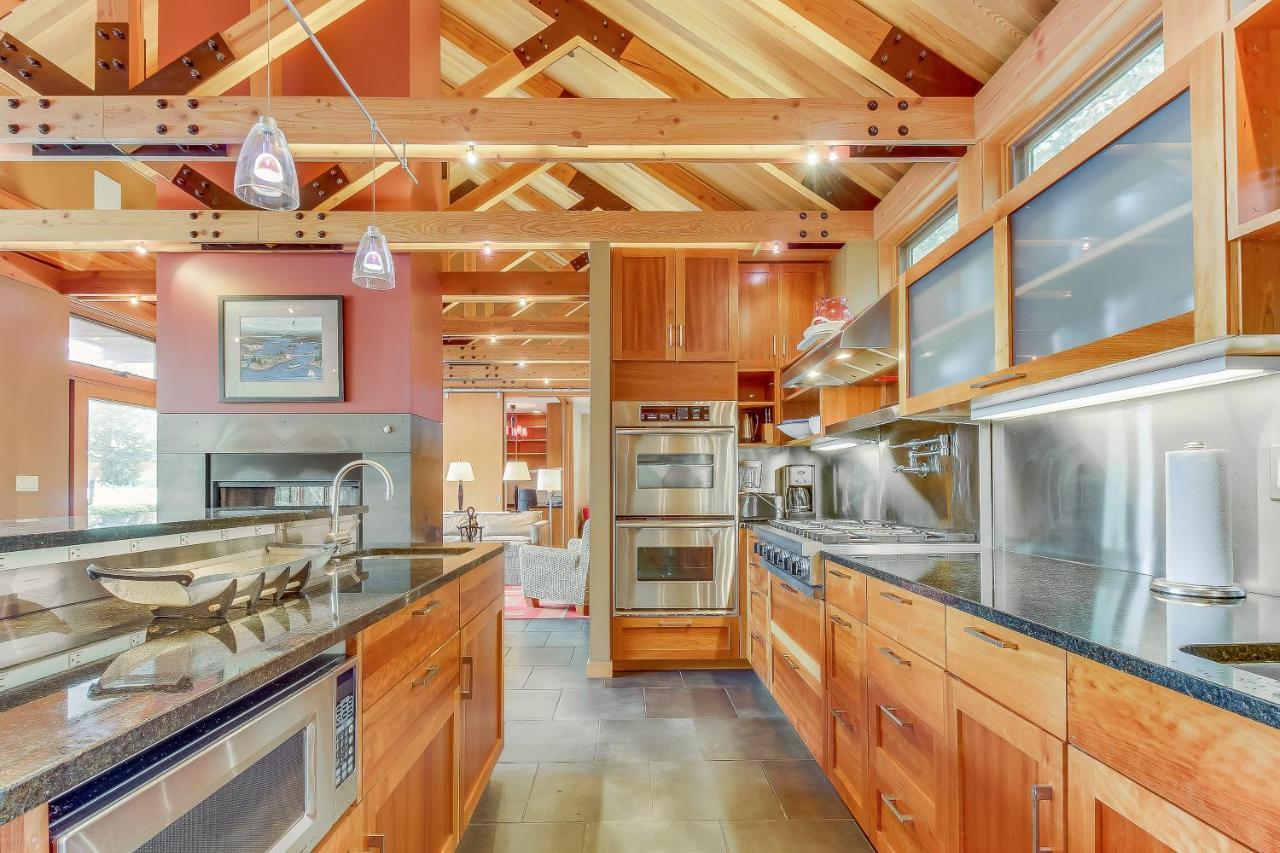 Fidalgo Island Waterfront Stunner Villa Anacortes Exterior photo